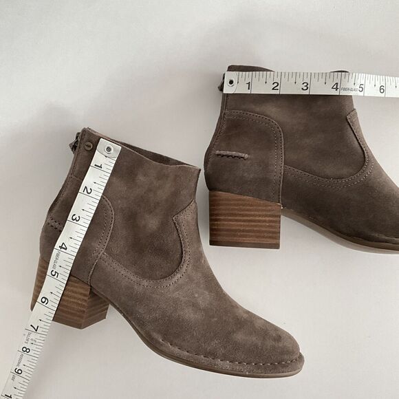 UGG Bootie Women 6M Brown Suede Short Ankle Boots Stacked Heel - Picture 5 of 12